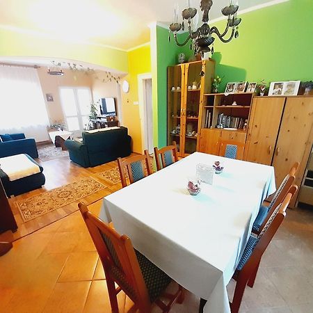 Livi Apartman Merevfalu Kerti Medencevel Fonyód Exterior foto