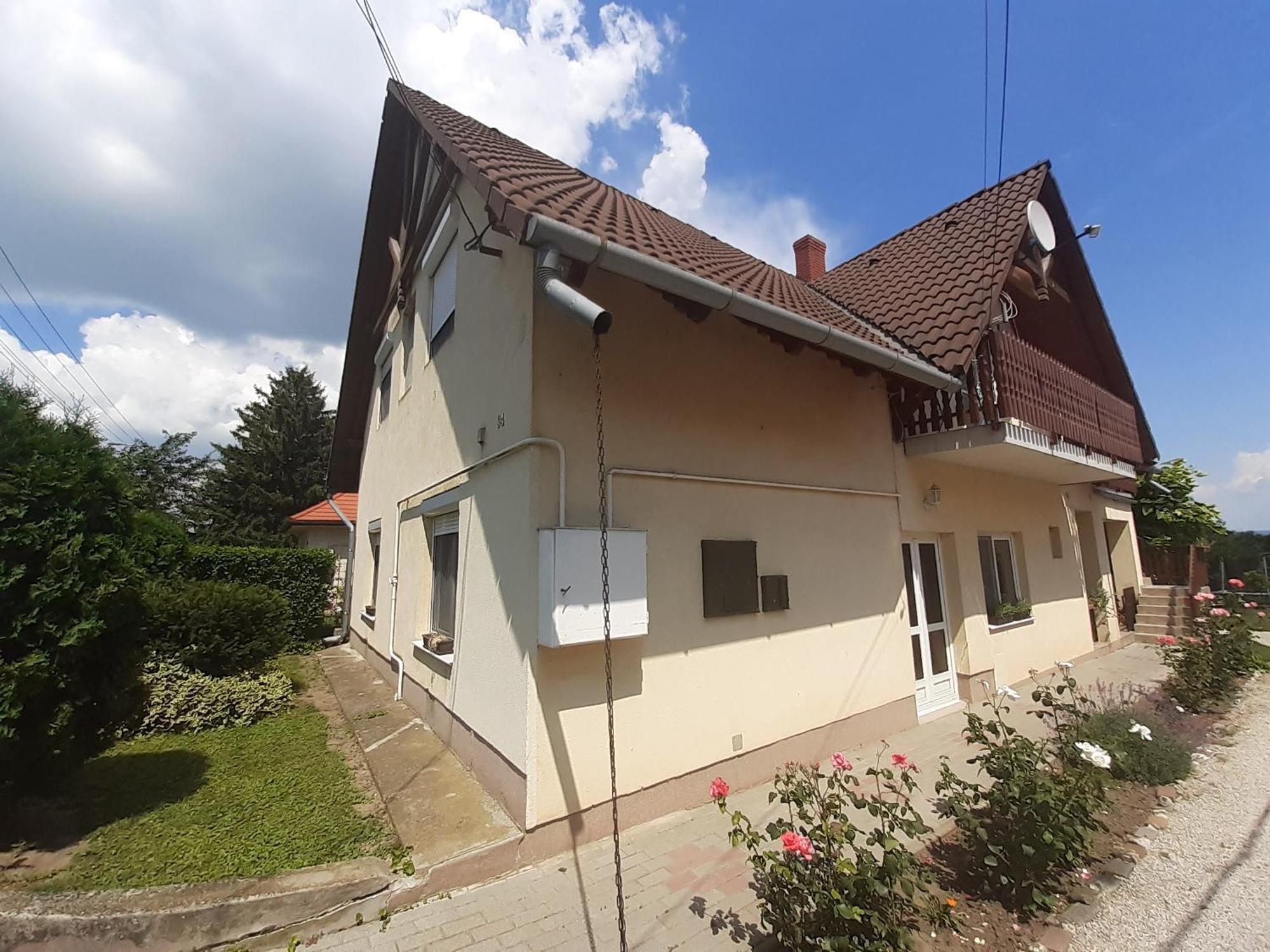 Livi Apartman Merevfalu Kerti Medencevel Fonyód Exterior foto
